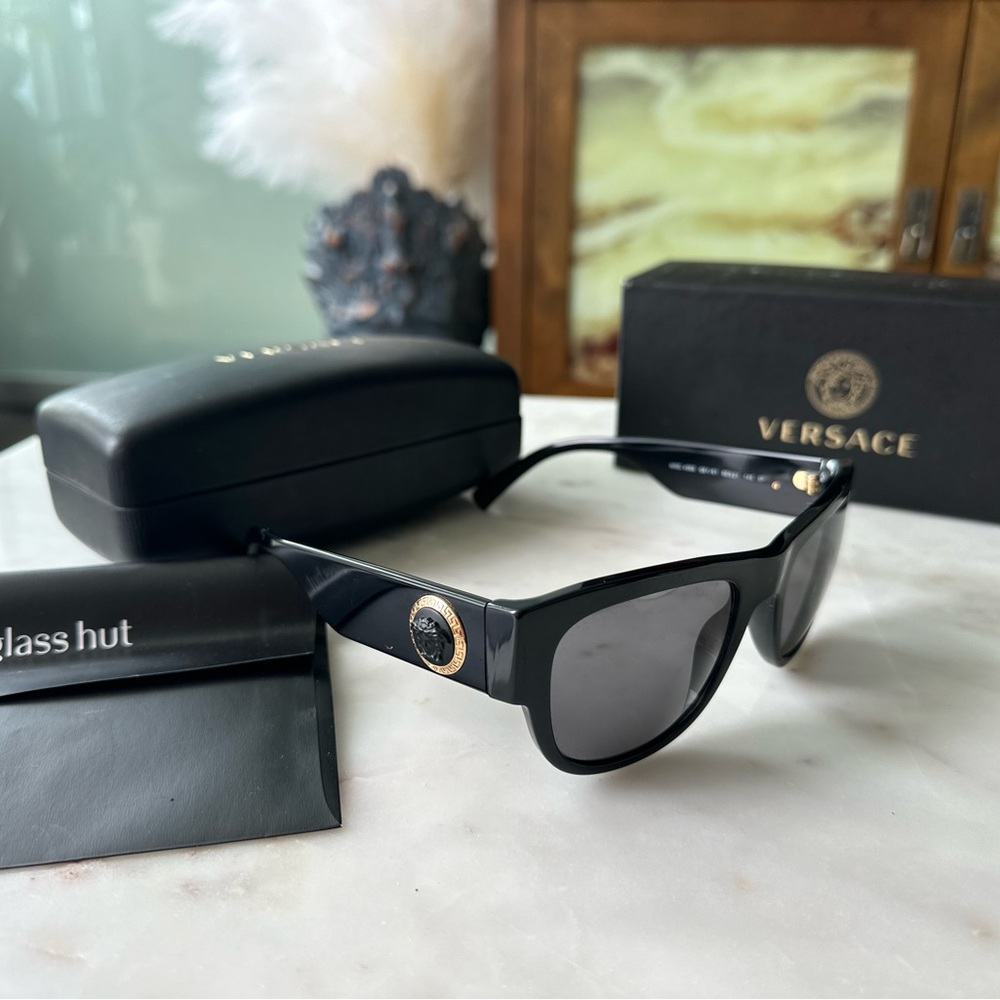 Versace Medusa Black/Gold polarized sunglasses